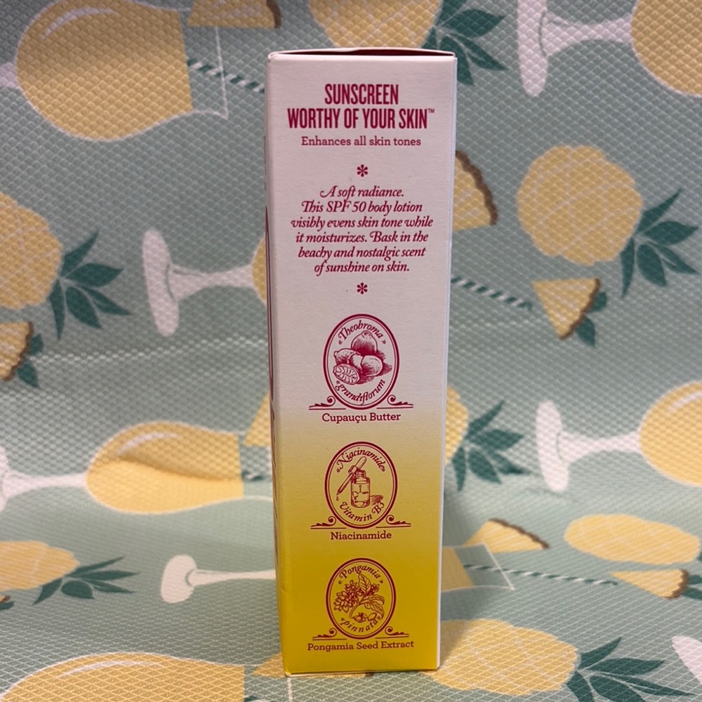 Sol de Janeiro Radiant Yellow Body Lotion - Picture 3 of 3